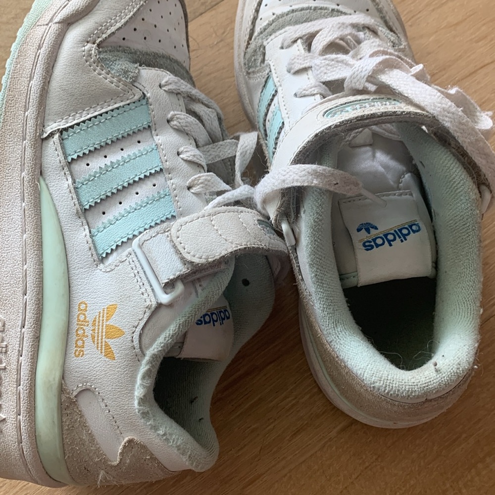 adidas Originals Boy's Forum Low (Big Kid) 4.5 unisex (used)